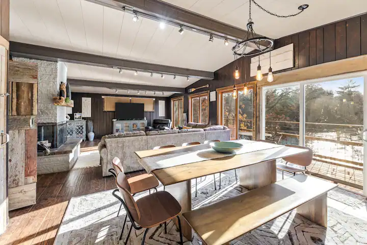 Dining room with table and chairs